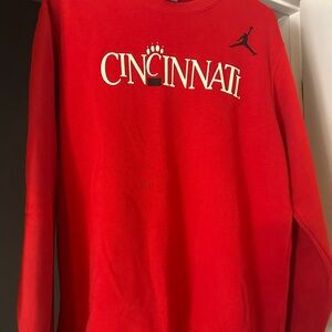 Nike Cincinnati Bearcat Red Crewneck Sweatshirt Size M